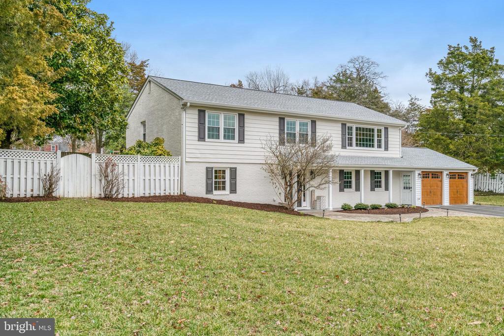 6442 OVERLOOK DRIVE