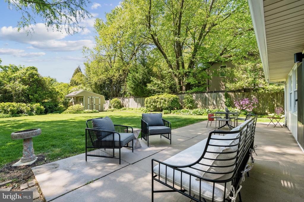 7711 HOLMES RUN DRIVE