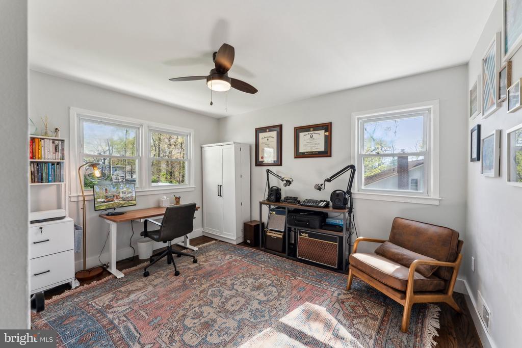 7919 ROSWELL DRIVE