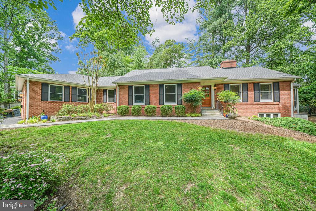 3404 RUSTIC WAY LANE