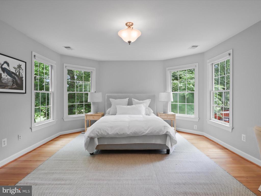 2670 HILLSMAN STREET