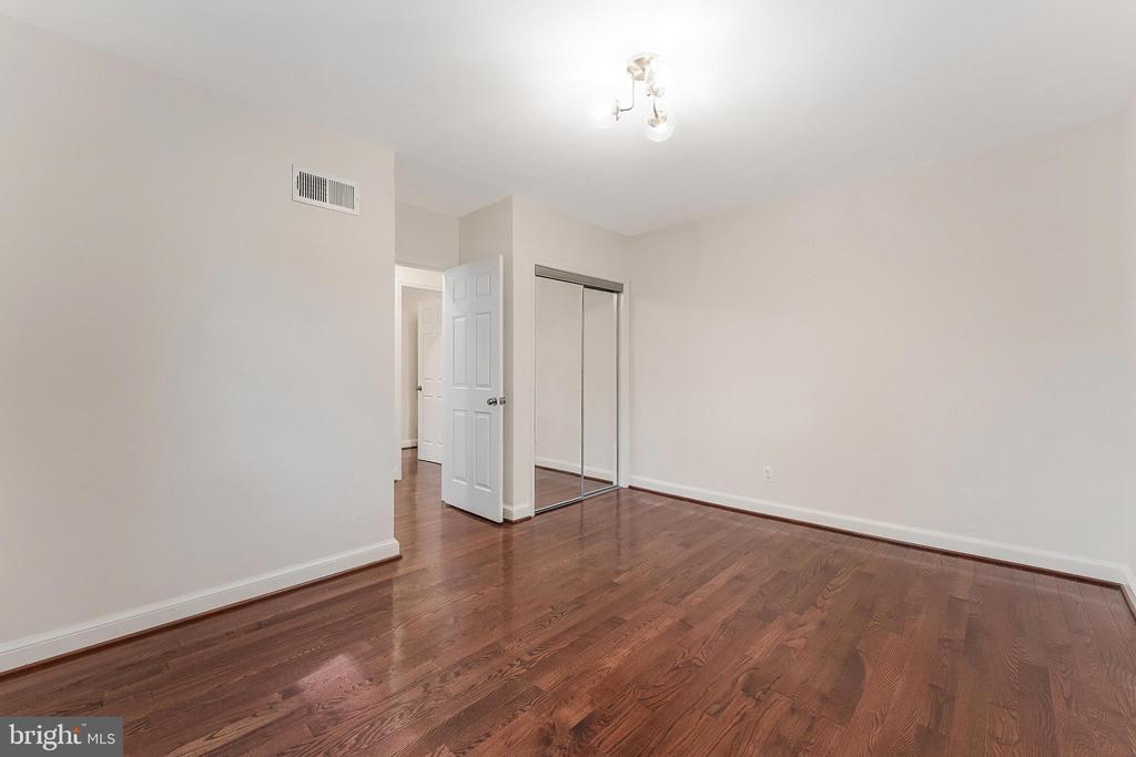 6440 ICHABOD PLACE