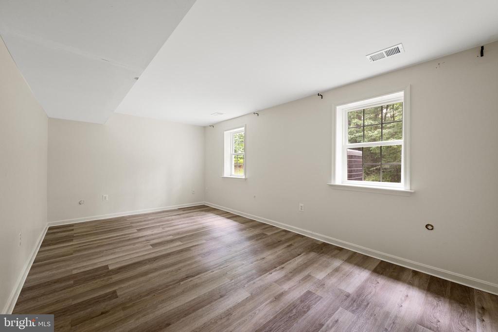 11132 FLORA LEE DRIVE