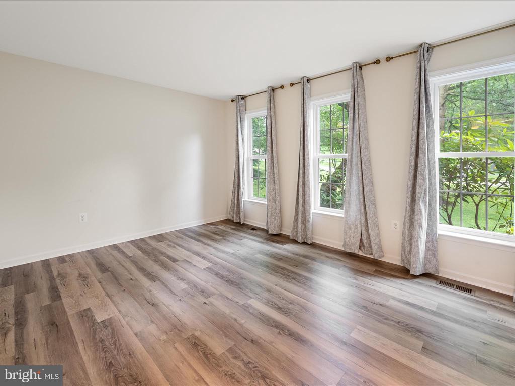 11132 FLORA LEE DRIVE