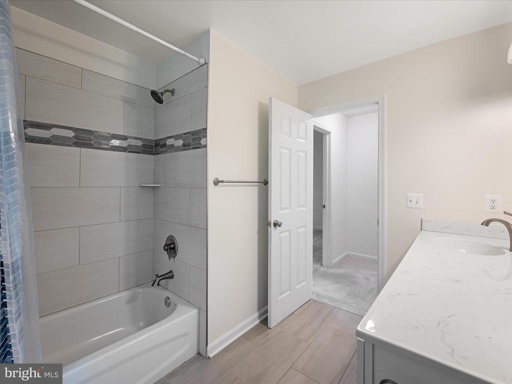 11132 FLORA LEE DRIVE