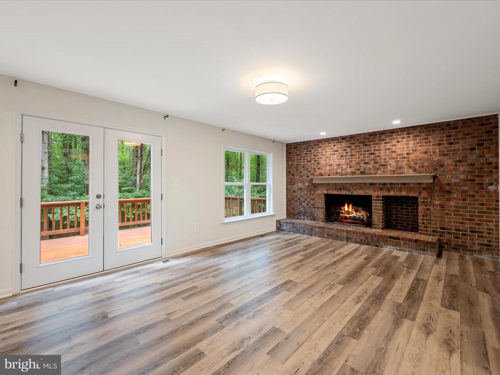 11132 FLORA LEE DRIVE