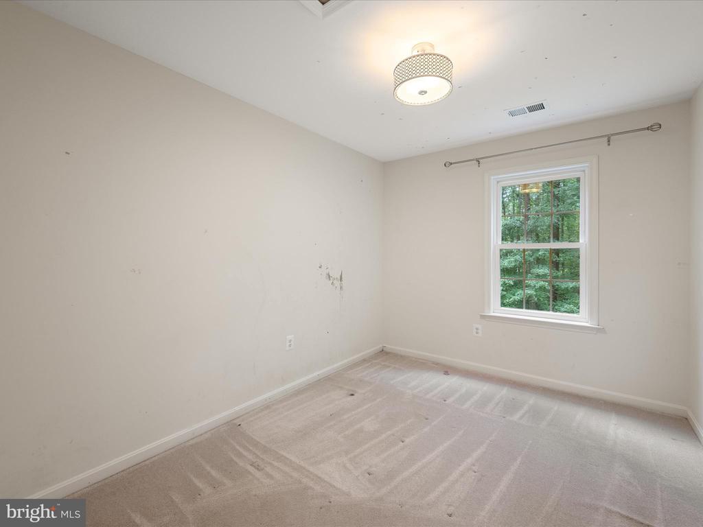 11132 FLORA LEE DRIVE