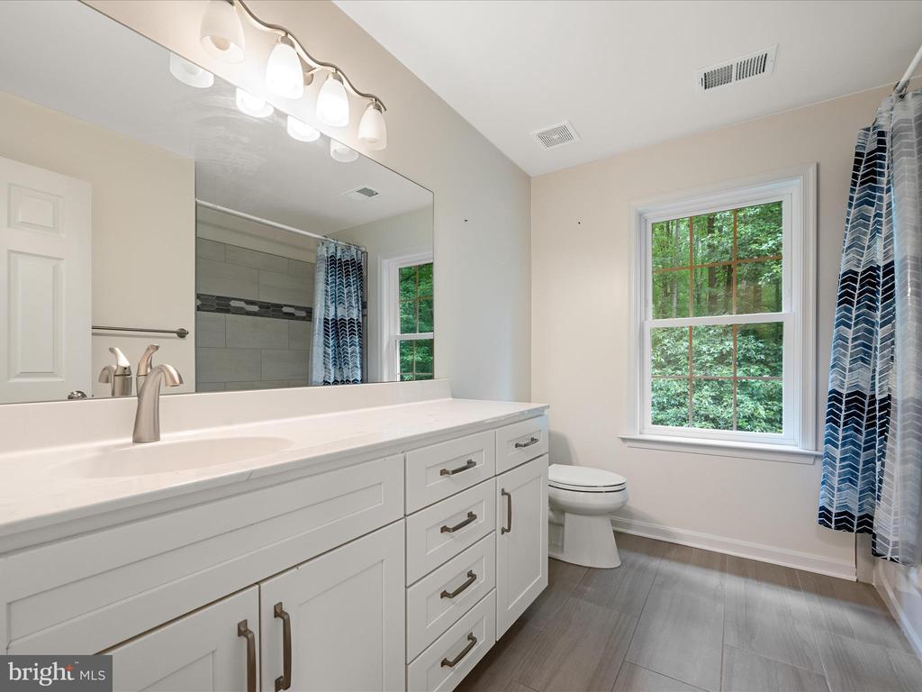 11132 FLORA LEE DRIVE