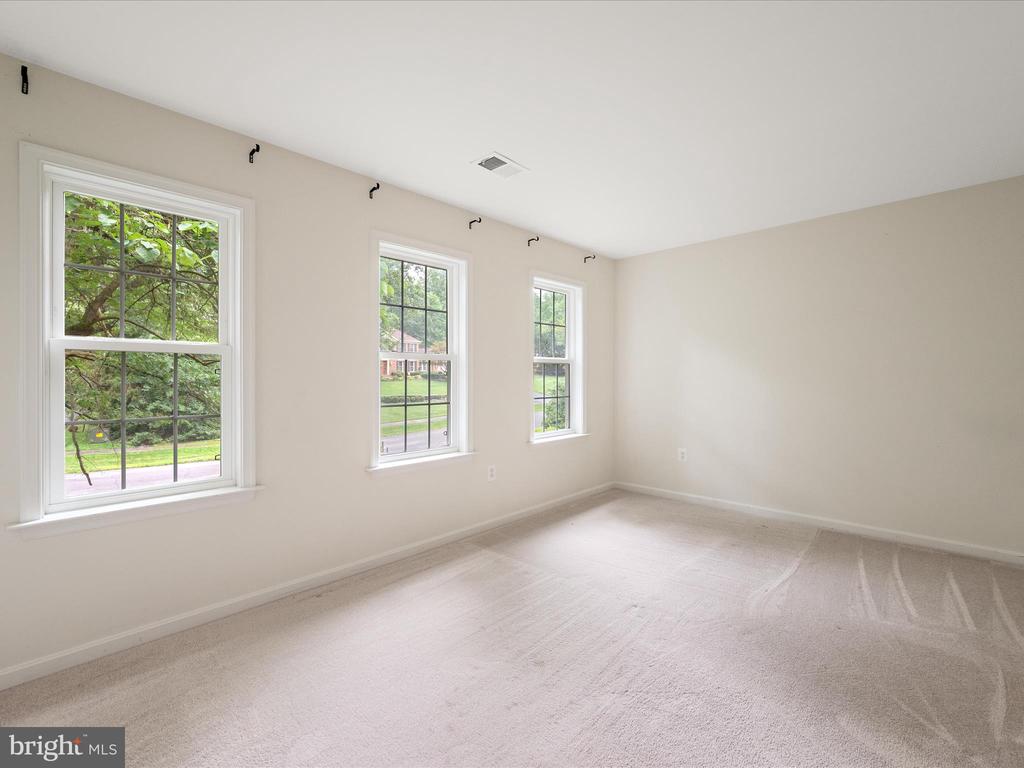 11132 FLORA LEE DRIVE