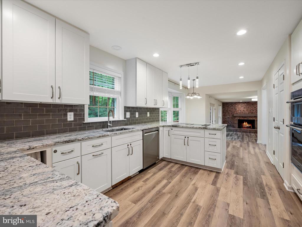 11132 FLORA LEE DRIVE