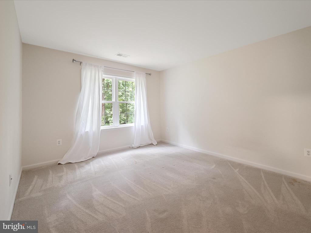 11132 FLORA LEE DRIVE
