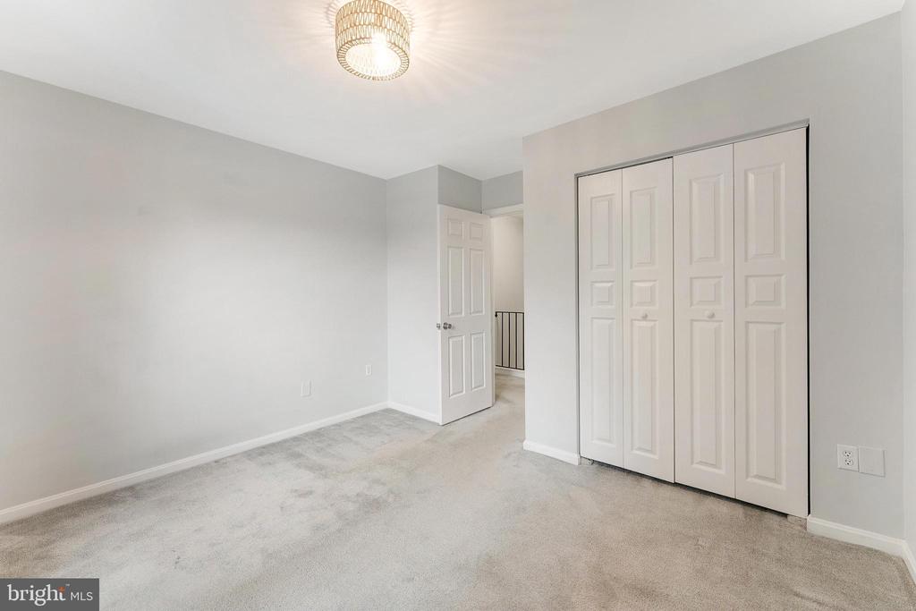 6416 SEVEN OAKS COURT