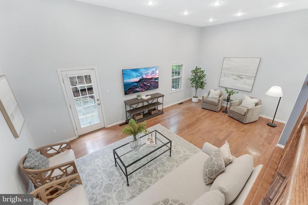 6416 SEVEN OAKS COURT