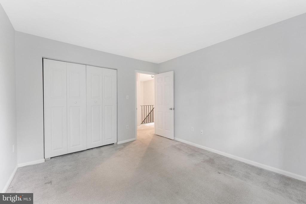6416 SEVEN OAKS COURT