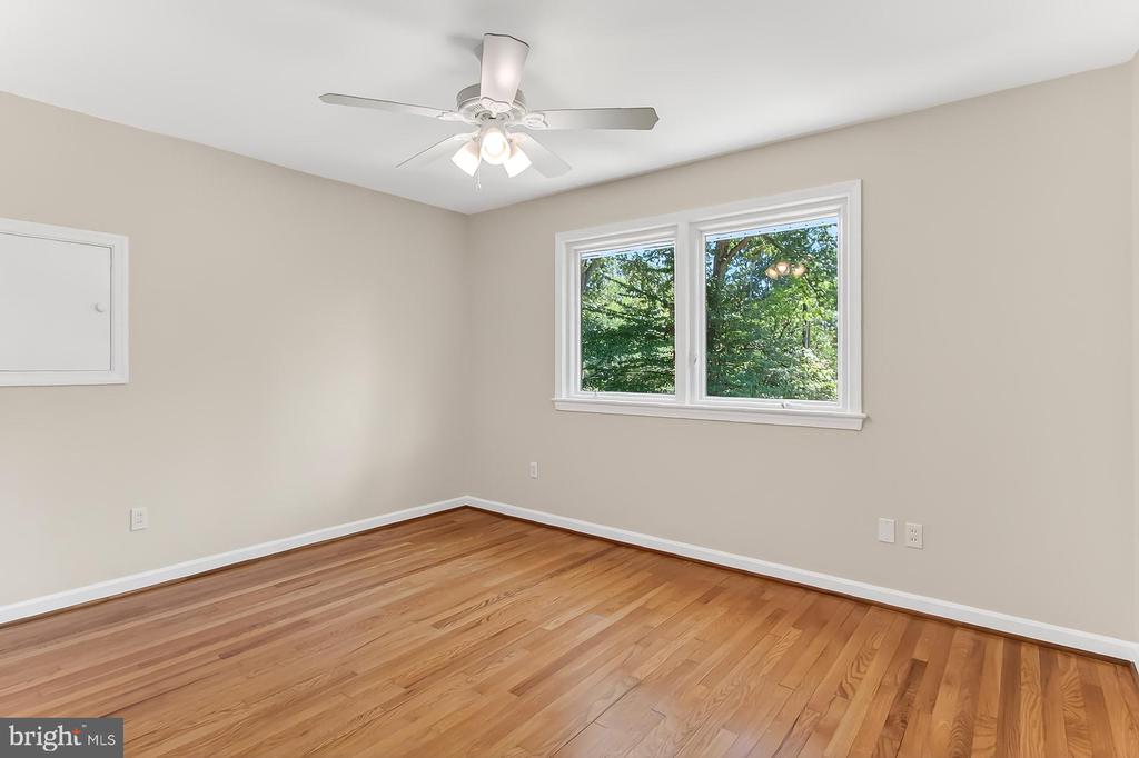 3516 HIGHVIEW PLACE