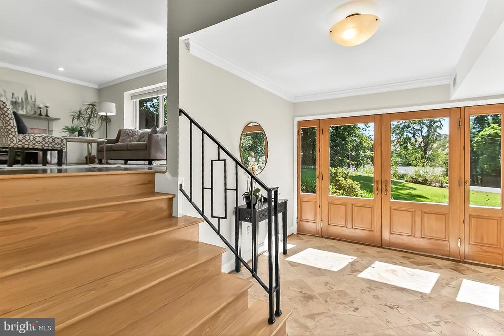 3516 HIGHVIEW PLACE