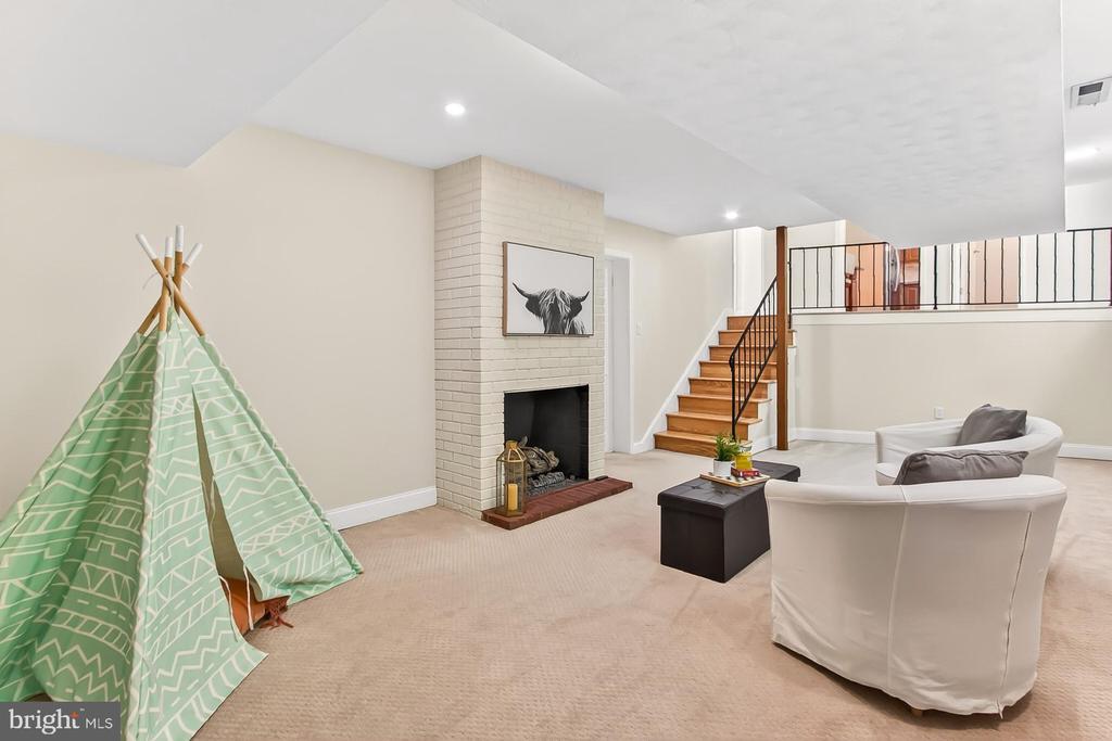 3516 HIGHVIEW PLACE