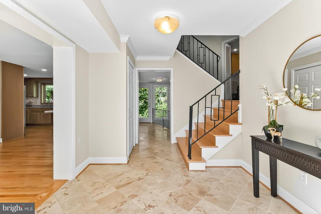 3516 HIGHVIEW PLACE