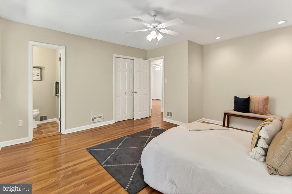 3516 HIGHVIEW PLACE