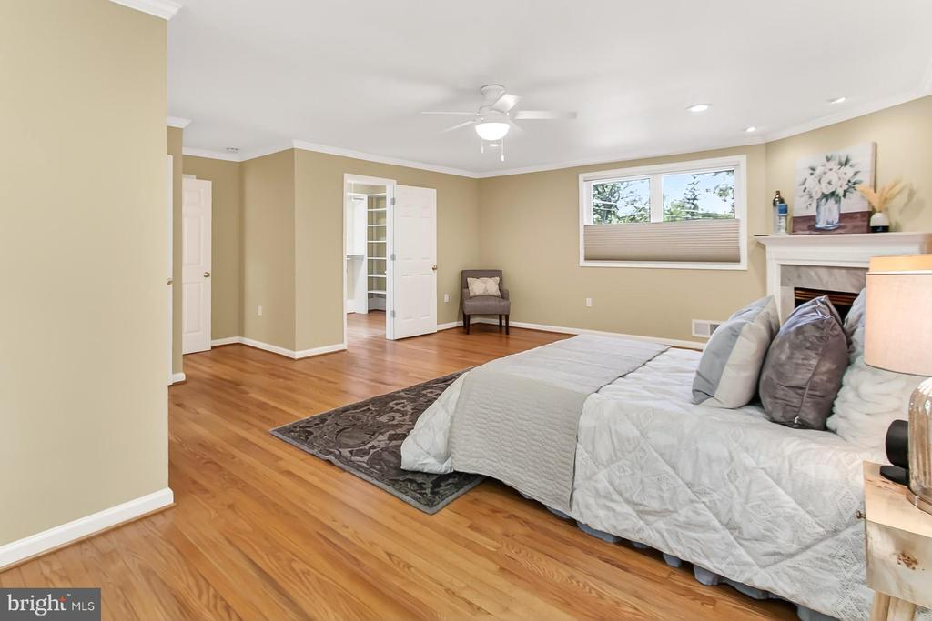 3516 HIGHVIEW PLACE