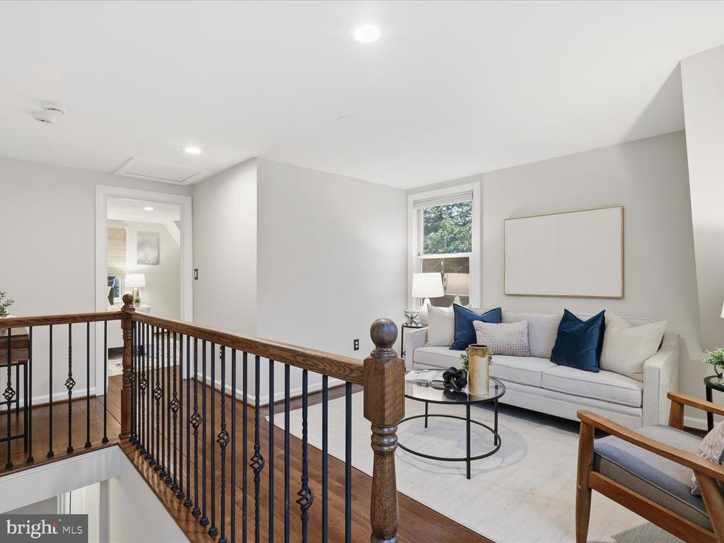 6437 SPRING TERRACE