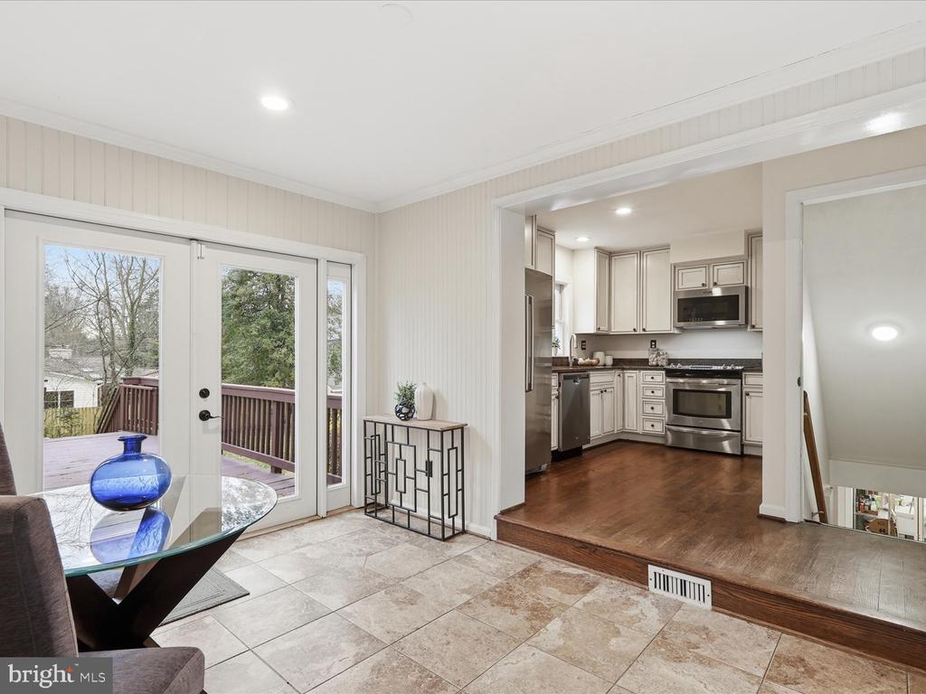 6437 SPRING TERRACE