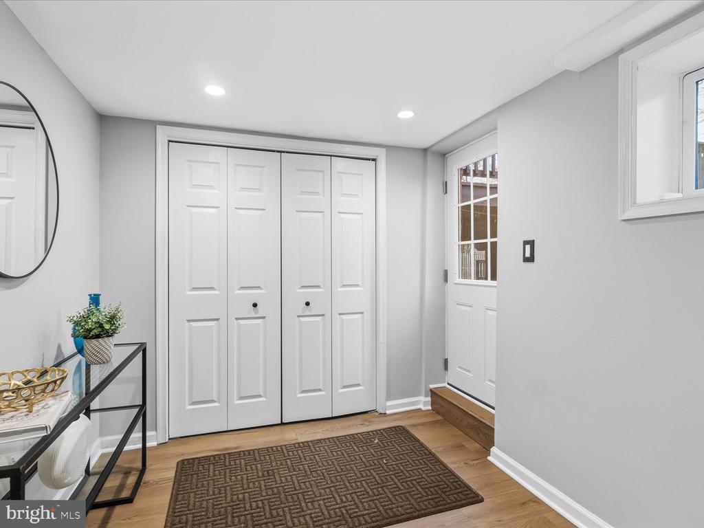 6437 SPRING TERRACE