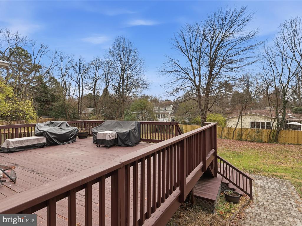 6437 SPRING TERRACE