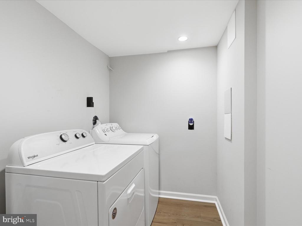 6437 SPRING TERRACE