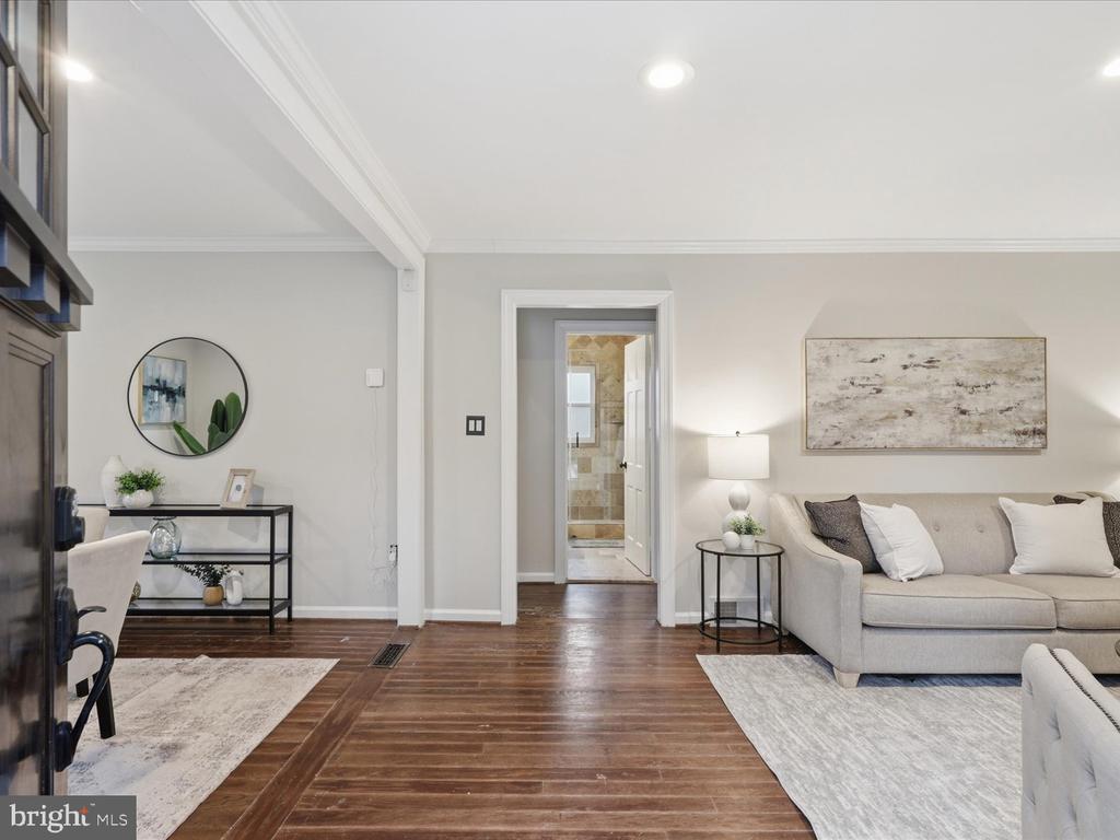 6437 SPRING TERRACE