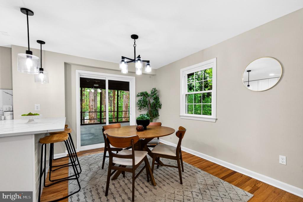 6538 OAKWOOD DRIVE