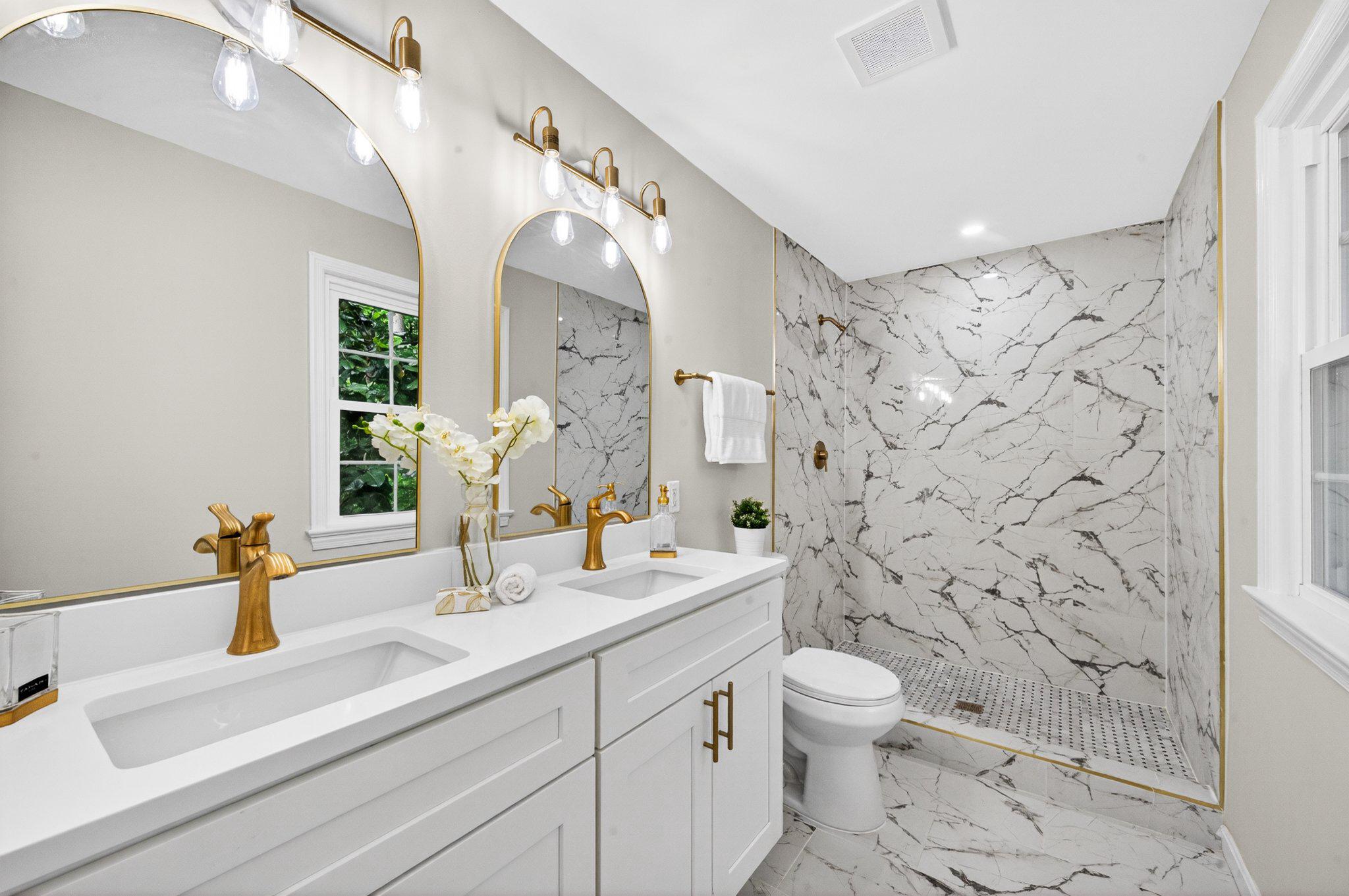 6538 OAKWOOD DRIVE