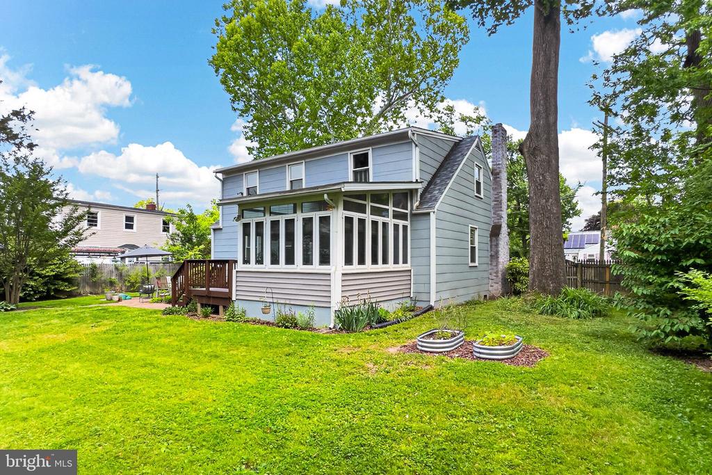 3304 SLADE RUN DRIVE