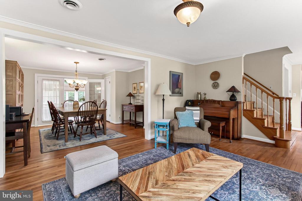 3304 SLADE RUN DRIVE