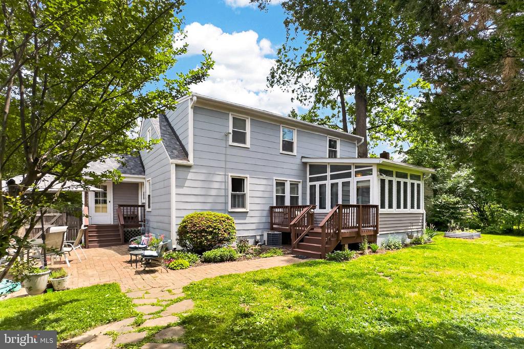 3304 SLADE RUN DRIVE