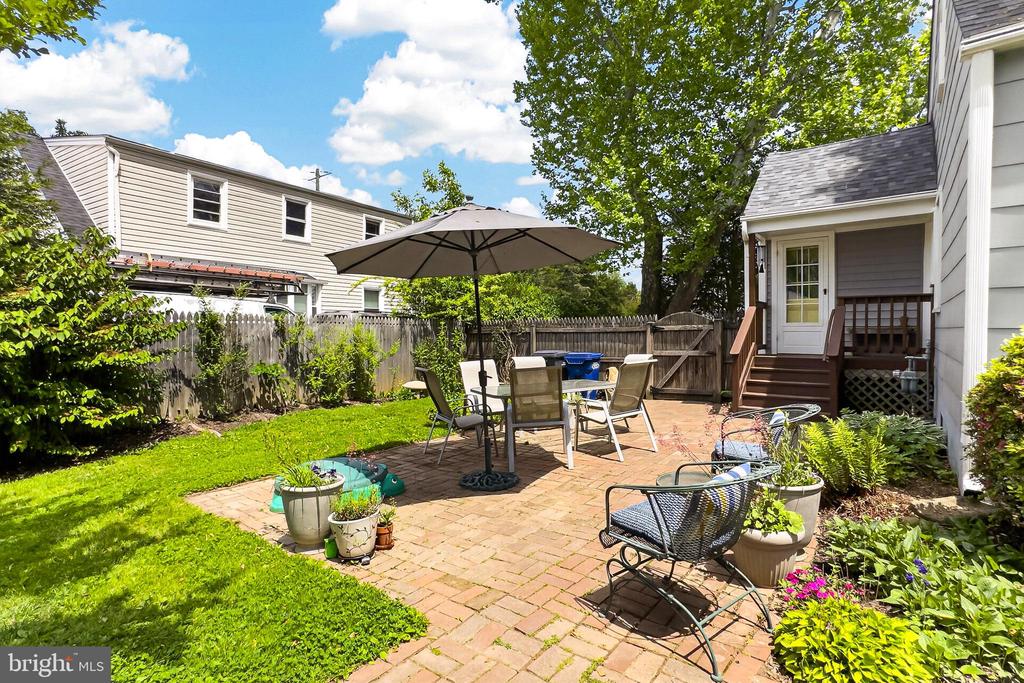 3304 SLADE RUN DRIVE