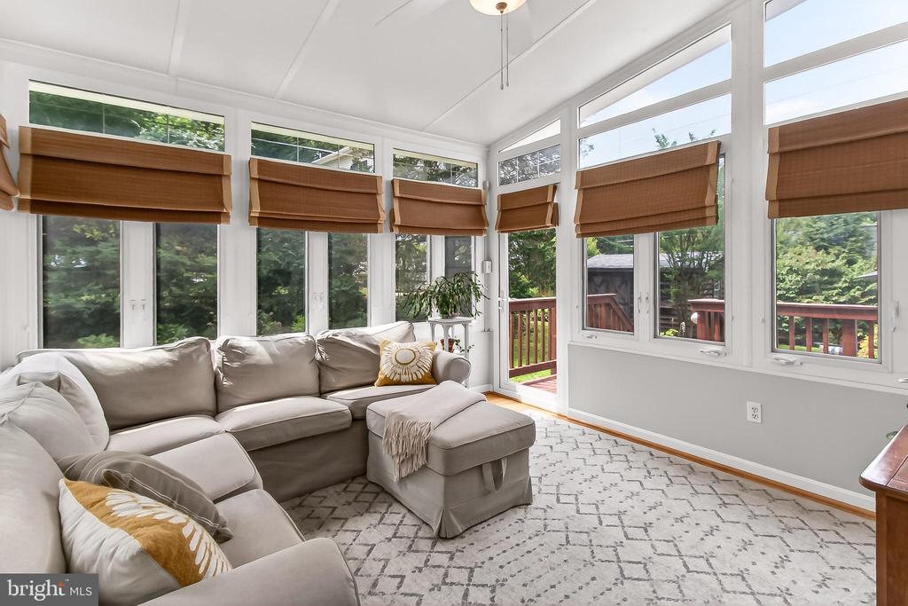 3304 SLADE RUN DRIVE