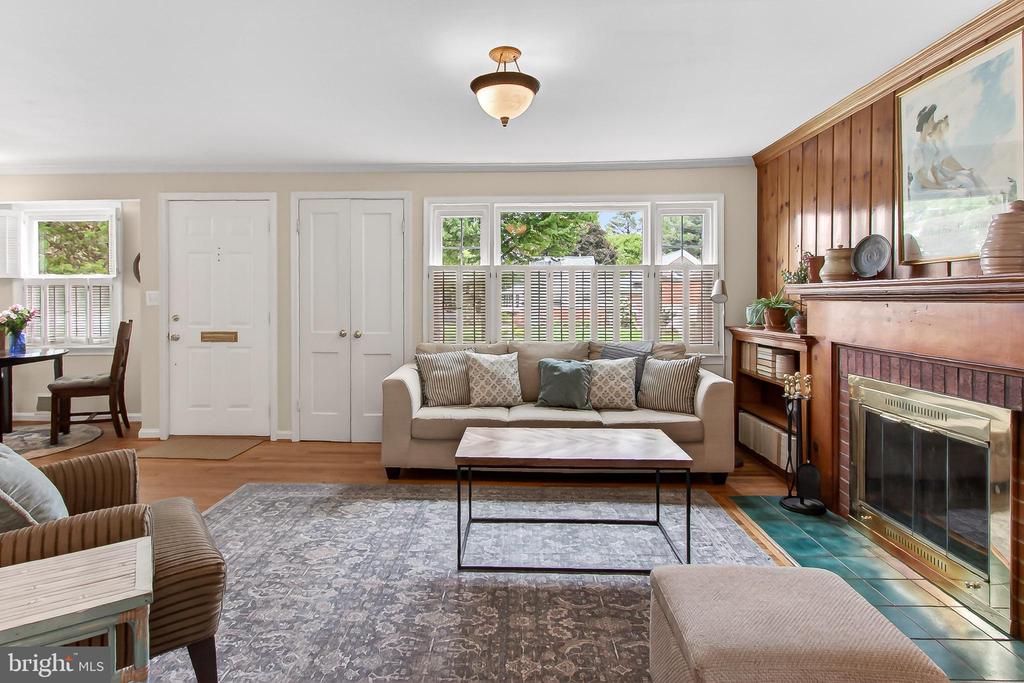 3304 SLADE RUN DRIVE