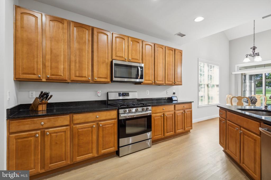 13017 TRIPLE CROWN LOOP