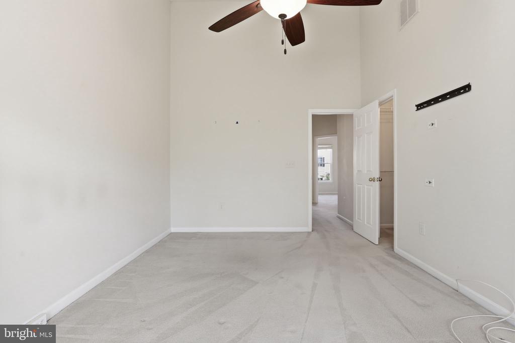 9814 CHESHIRE RIDGE CIRCLE