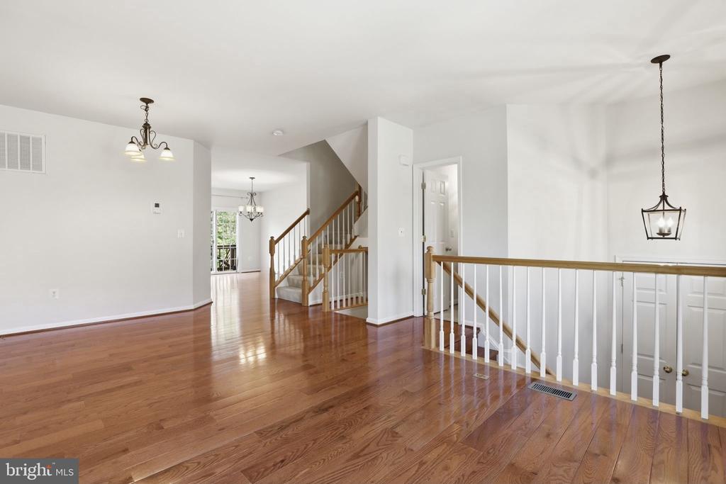 9814 CHESHIRE RIDGE CIRCLE