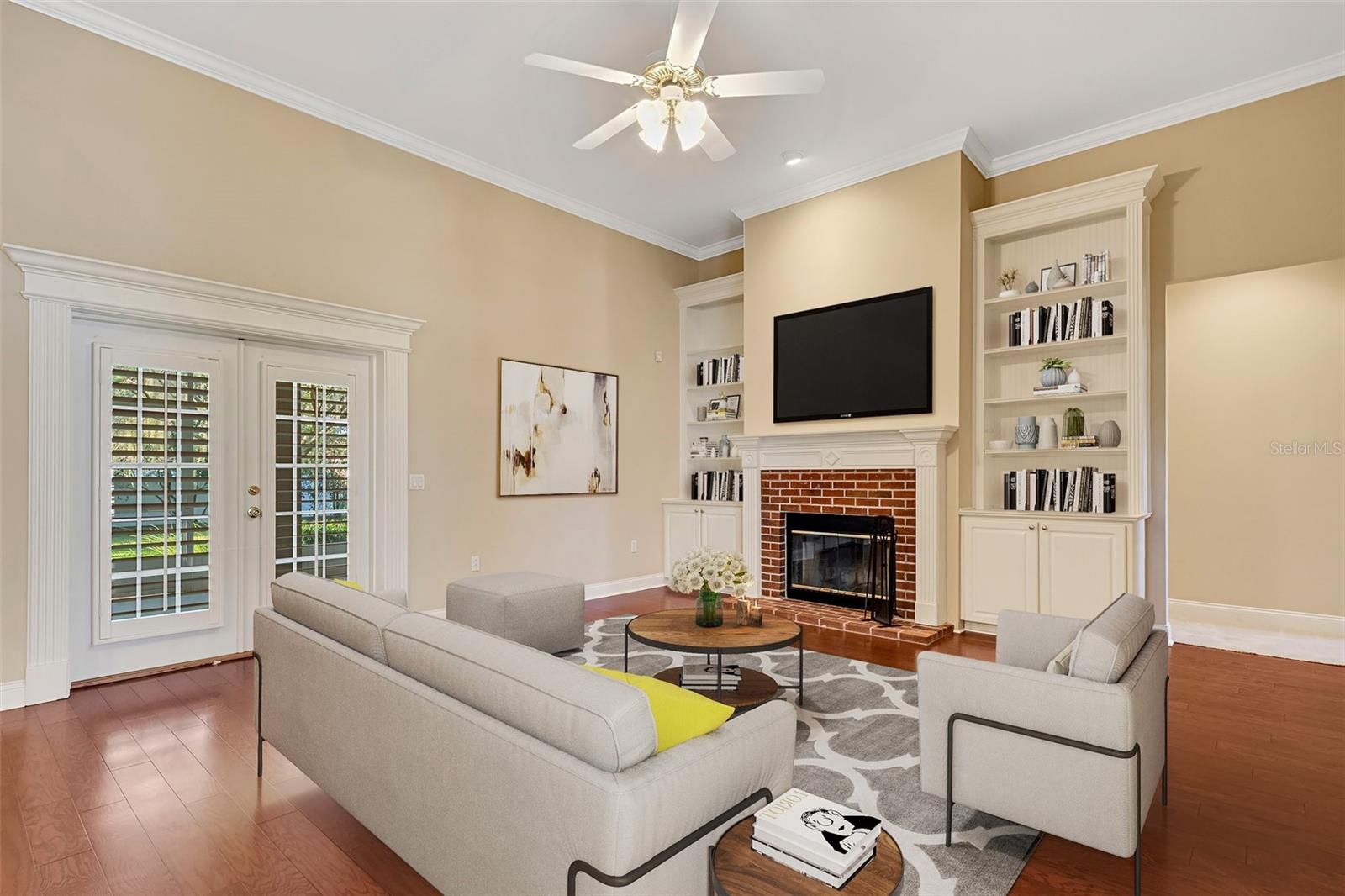 1446 ROYAL FOREST LN