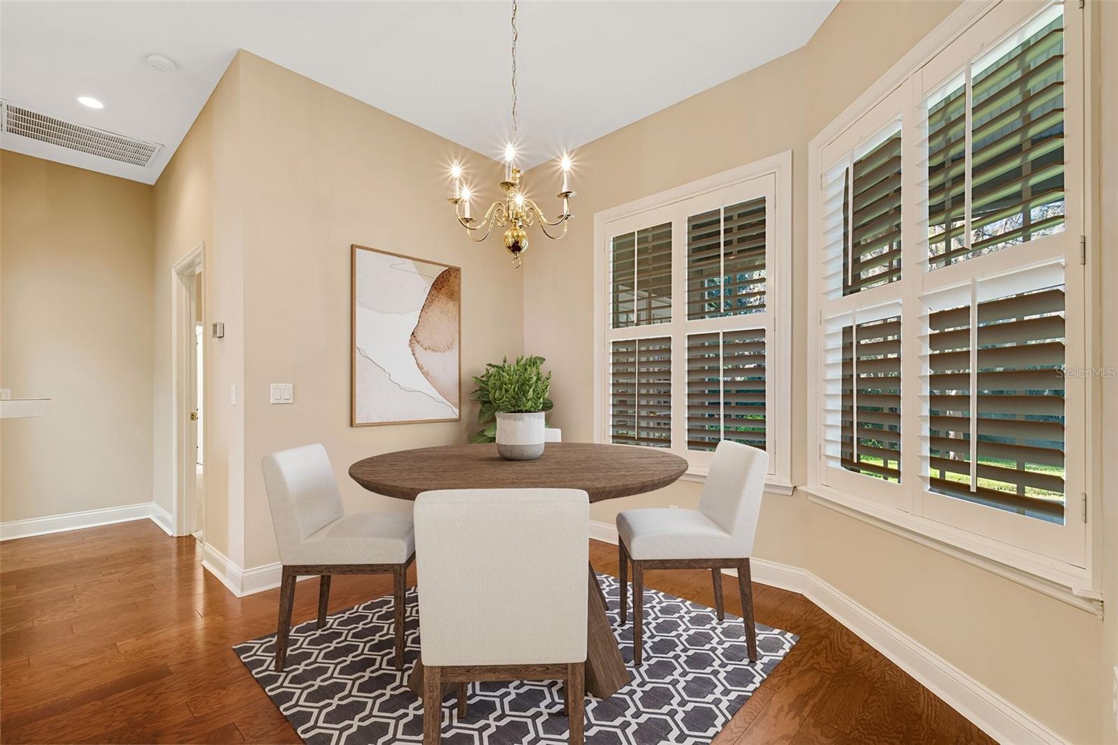 1446 ROYAL FOREST LN