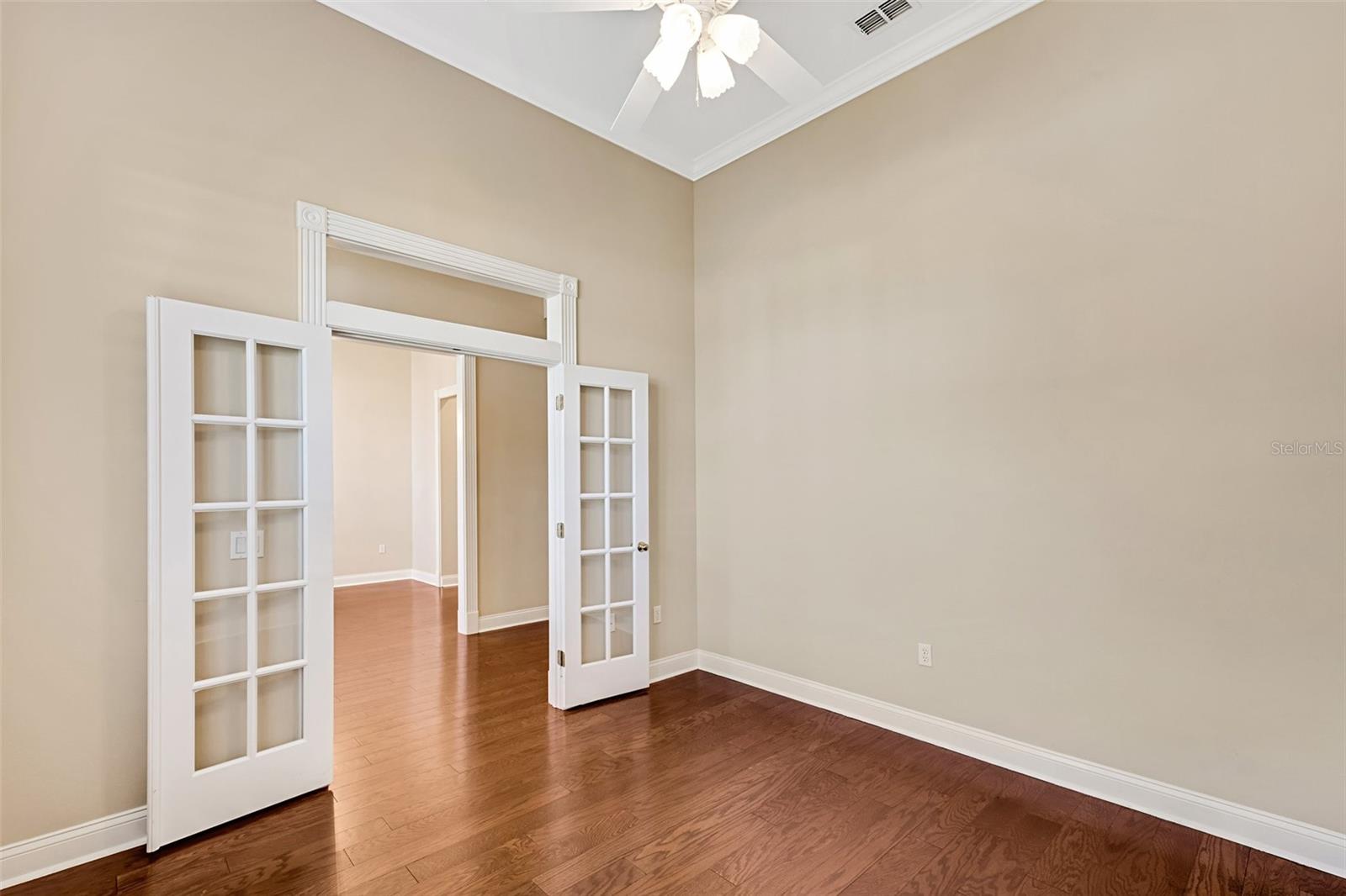 1446 ROYAL FOREST LN