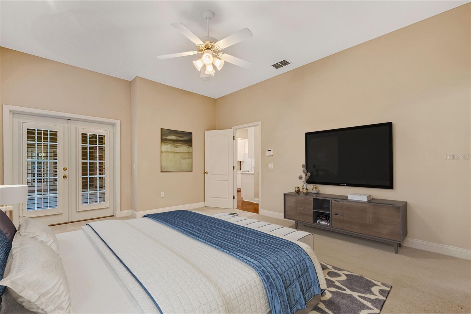 1446 ROYAL FOREST LN