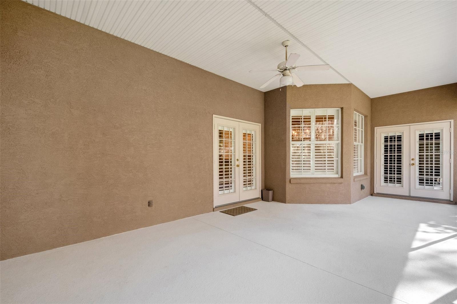 1446 ROYAL FOREST LN