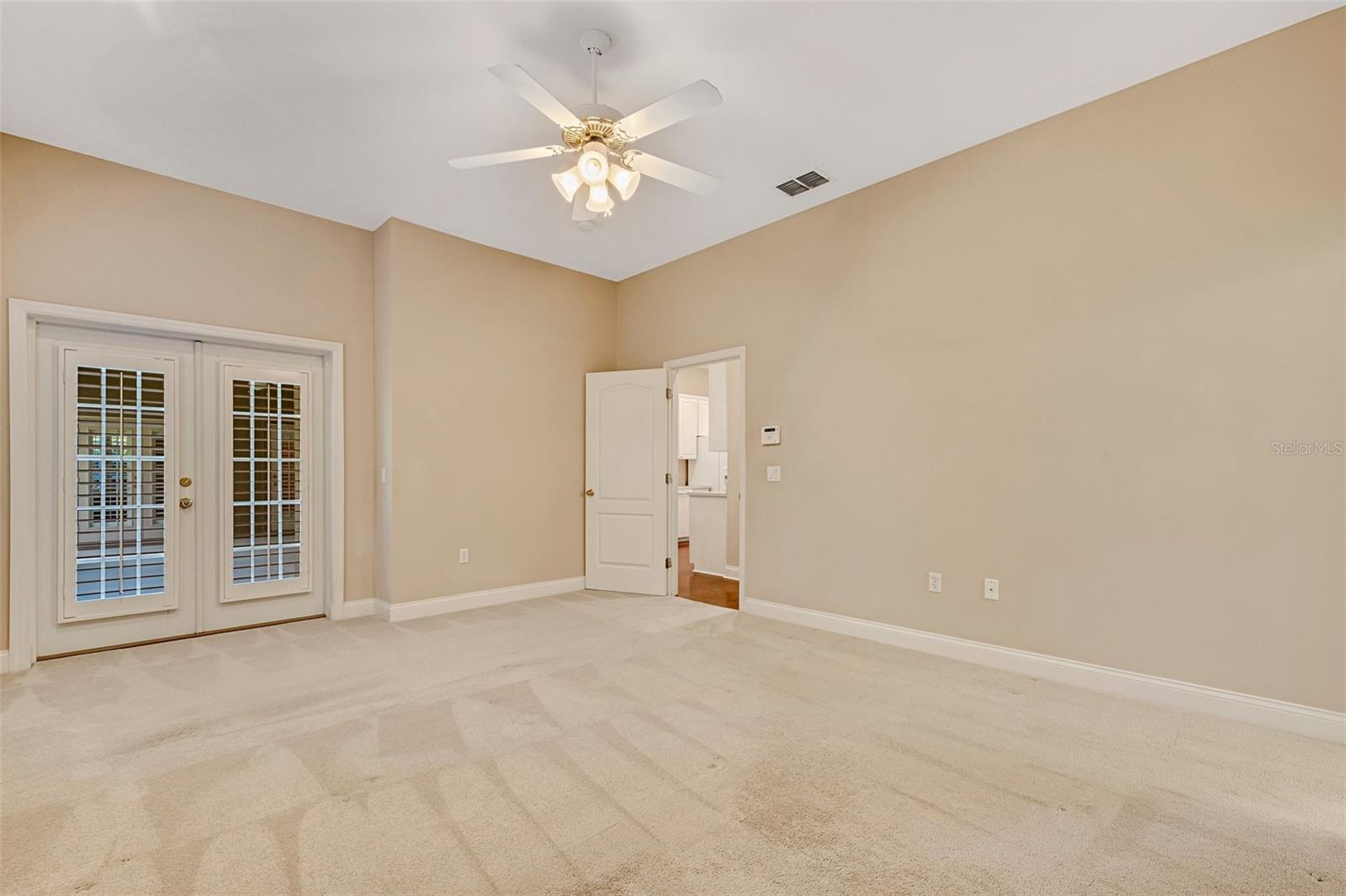 1446 ROYAL FOREST LN