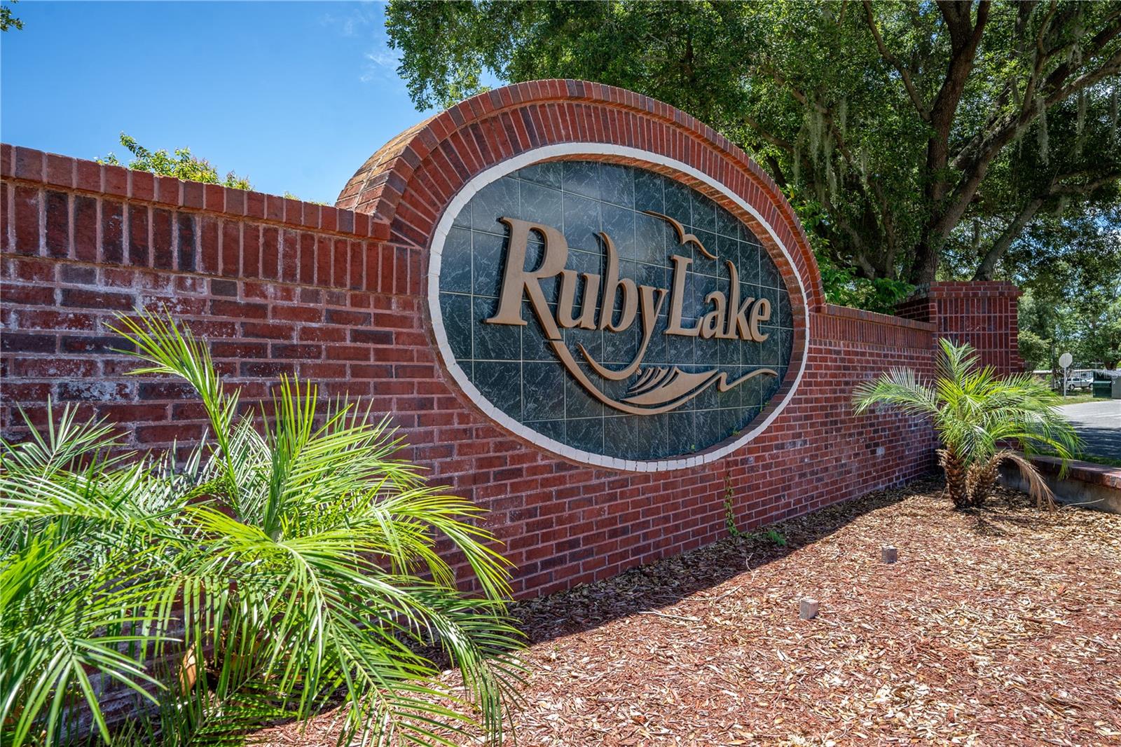134 RUBY LAKE DR