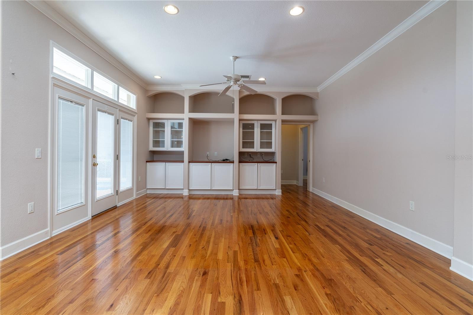 134 RUBY LAKE DR