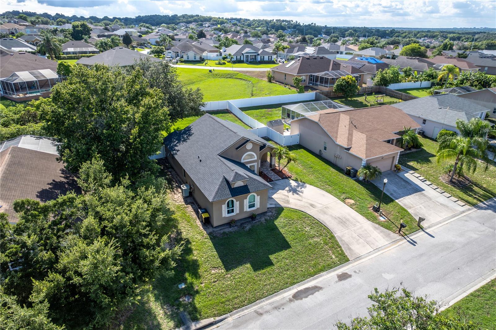 5525 BEVERLY RISE BLVD